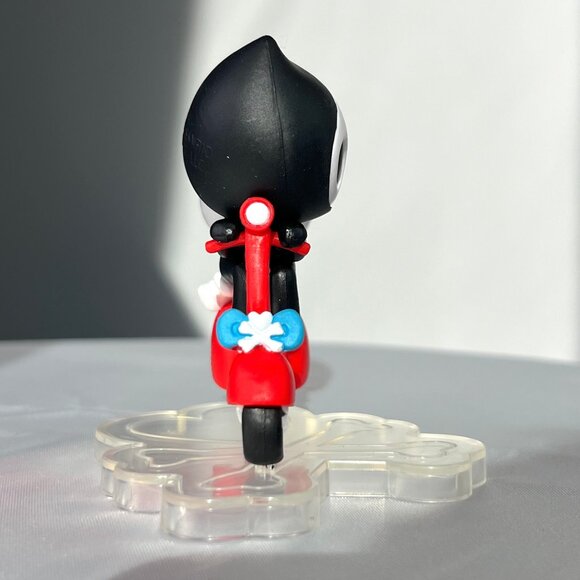 Rare Hello Kitty x Tokidoki 7-11 Scooter Ride Kitty Adios 2011 Hong Kong Collab - Picture 5 of 9